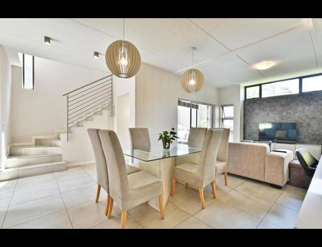 3 BEDROOM TOWNHOUSE FOR SALE IN FERNDALE